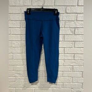 Beyond Yoga Cropped Blue Leggings- Size Medium